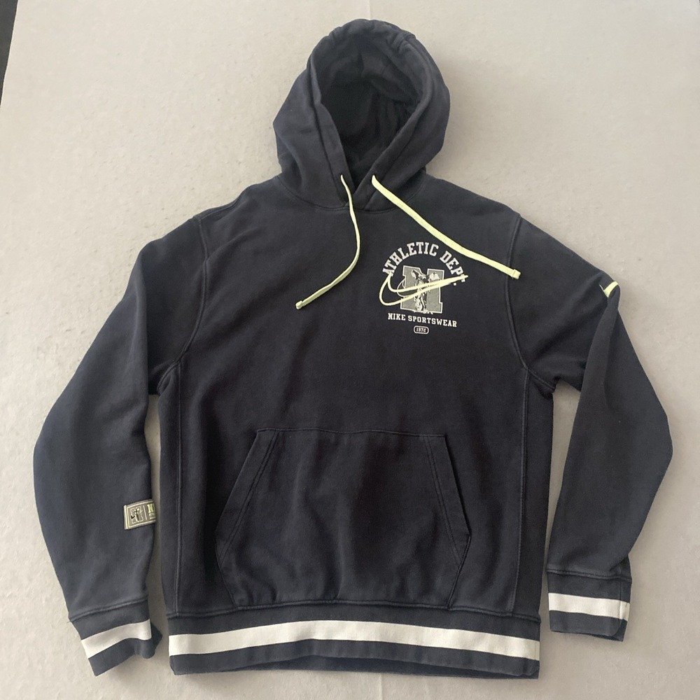 Nike Athletic Dept Hoodie Mens Medium Black Pullover Graphic Swoosh Sportswear
